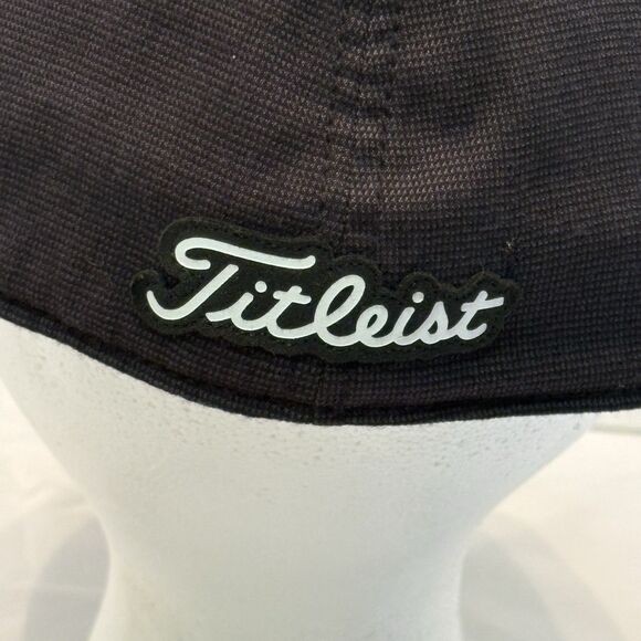 Titleist Black Fitted Hat Size L/XL - Picture 5 of 8